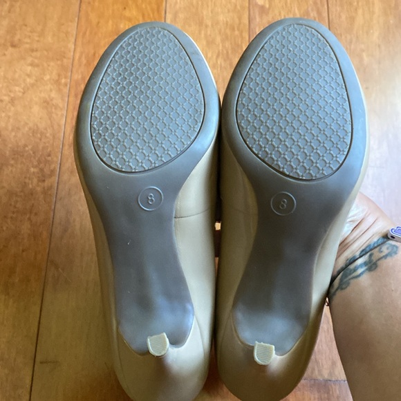 Mossimo Pearce Pump - Picture 4 of 5